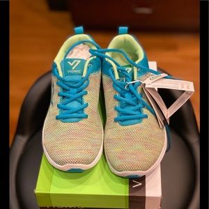 vionic shoes wide width